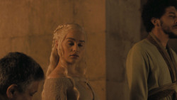 extant_GameOfThrones_5x05-KillTheBoy_0422