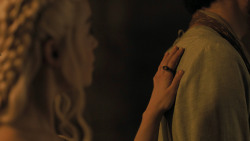 extant_GameOfThrones_5x05-KillTheBoy_0439