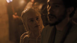 extant_GameOfThrones_5x05-KillTheBoy_0444