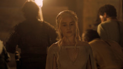 extant_GameOfThrones_5x05-KillTheBoy_0495