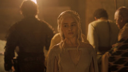 extant_GameOfThrones_5x05-KillTheBoy_0496