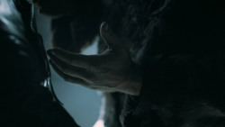 extant_GameOfThrones_5x05-KillTheBoy_1083