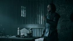 extant_GameOfThrones_5x05-KillTheBoy_1414