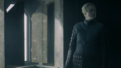extant_GameOfThrones_5x05-KillTheBoy_1714