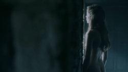 extant_GameOfThrones_5x05-KillTheBoy_1845