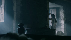 extant_GameOfThrones_5x05-KillTheBoy_1875