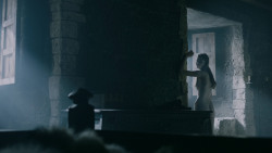 extant_GameOfThrones_5x05-KillTheBoy_1880