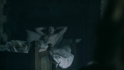 extant_GameOfThrones_5x05-KillTheBoy_1885