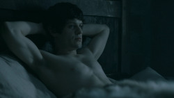 extant_GameOfThrones_5x05-KillTheBoy_1900