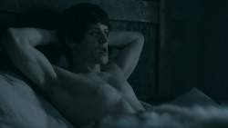 extant_GameOfThrones_5x05-KillTheBoy_1904