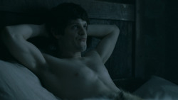 extant_GameOfThrones_5x05-KillTheBoy_1931