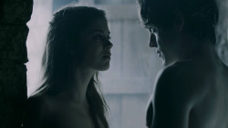 extant_GameOfThrones_5x05-KillTheBoy_1990
