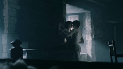 extant_GameOfThrones_5x05-KillTheBoy_2009