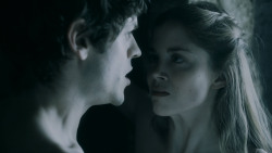 extant_GameOfThrones_5x05-KillTheBoy_2035
