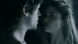 extant_GameOfThrones_5x05-KillTheBoy_2038