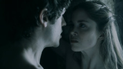 extant_GameOfThrones_5x05-KillTheBoy_2040