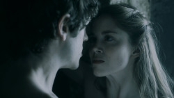 extant_GameOfThrones_5x05-KillTheBoy_2044