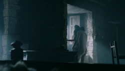 extant_GameOfThrones_5x05-KillTheBoy_2104