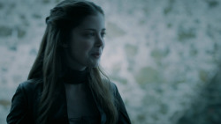 extant_GameOfThrones_5x05-KillTheBoy_2356