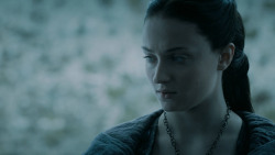 extant_GameOfThrones_5x05-KillTheBoy_2359