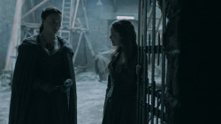 extant_GameOfThrones_5x05-KillTheBoy_2395
