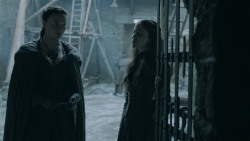 extant_GameOfThrones_5x05-KillTheBoy_2398