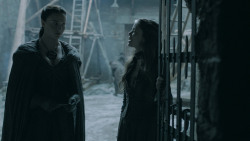 extant_GameOfThrones_5x05-KillTheBoy_2399
