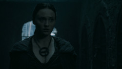 extant_GameOfThrones_5x05-KillTheBoy_2476