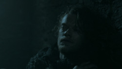 extant_GameOfThrones_5x05-KillTheBoy_2516