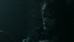 extant_GameOfThrones_5x05-KillTheBoy_2537