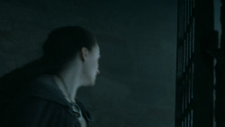 extant_GameOfThrones_5x05-KillTheBoy_2565