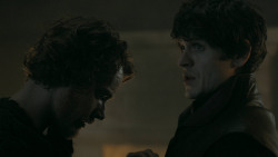 extant_GameOfThrones_5x05-KillTheBoy_2584