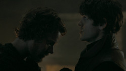 extant_GameOfThrones_5x05-KillTheBoy_2588