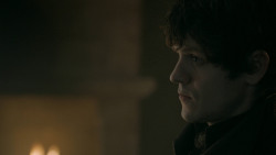 extant_GameOfThrones_5x05-KillTheBoy_2617