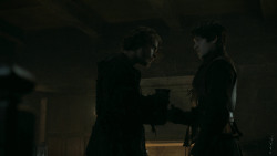 extant_GameOfThrones_5x05-KillTheBoy_2623