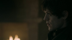 extant_GameOfThrones_5x05-KillTheBoy_2680