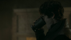 extant_GameOfThrones_5x05-KillTheBoy_2728