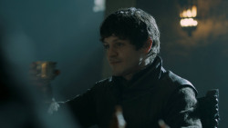 extant_GameOfThrones_5x05-KillTheBoy_3277