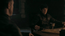 extant_GameOfThrones_5x05-KillTheBoy_3370