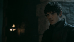 extant_GameOfThrones_5x05-KillTheBoy_3572