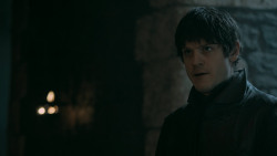 extant_GameOfThrones_5x05-KillTheBoy_3587
