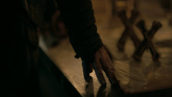 extant_GameOfThrones_5x05-KillTheBoy_3605