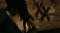 extant_GameOfThrones_5x05-KillTheBoy_3609