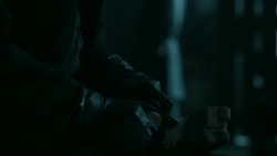 extant_GameOfThrones_5x05-KillTheBoy_4015