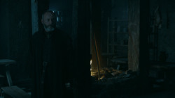 extant_GameOfThrones_5x05-KillTheBoy_4063