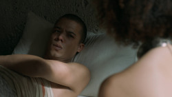 extant_GameOfThrones_5x05-KillTheBoy_4459