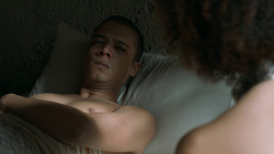 extant_GameOfThrones_5x05-KillTheBoy_4476