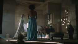 extant_GameOfThrones_5x05-KillTheBoy_4674