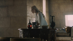 extant_GameOfThrones_5x05-KillTheBoy_4713