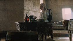 extant_GameOfThrones_5x05-KillTheBoy_4715